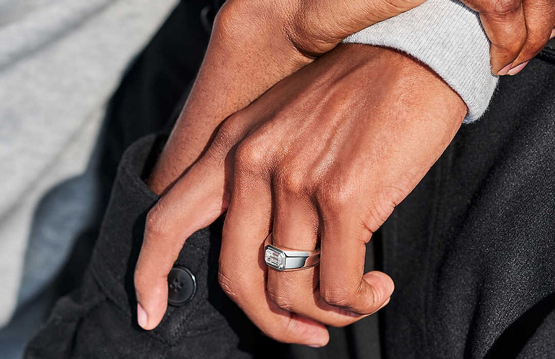 loveislove Tiffany lanza su primer anillo de compromiso para hombre